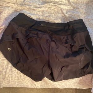 Lululemon speed up shorts size 6.  In 2.5 inch length